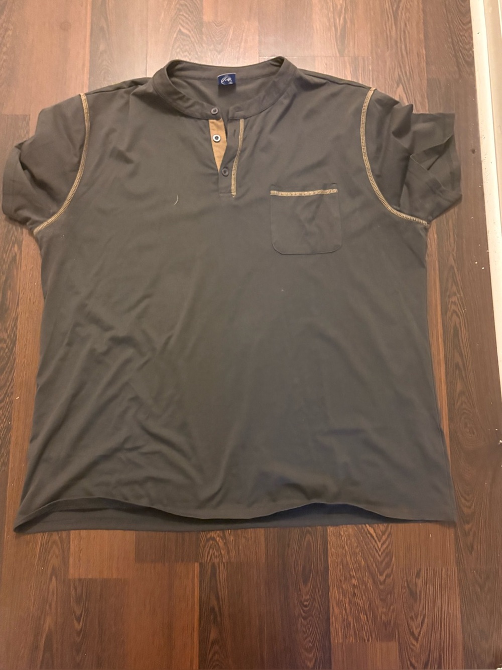 Lot of 2 Casual Men shirt 2xl (Cart G-109)